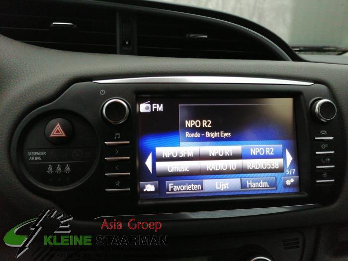 Toyota Yaris III 1.5 16V Hybrid Sloopvoertuig (2019, Grijs)