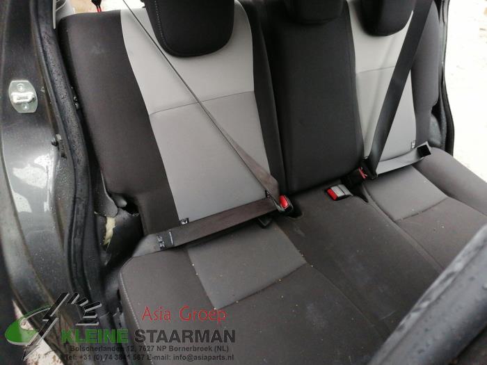 Toyota Yaris III 1.5 16V Hybrid Sloopvoertuig (2019, Grijs)