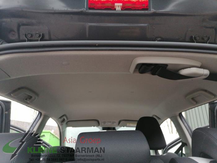 Toyota Yaris III 1.5 16V Hybrid Sloopvoertuig (2019, Grijs)