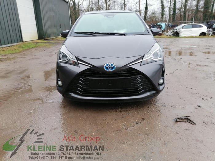Toyota Yaris III 1.5 16V Hybrid Sloopvoertuig (2019, Grijs)