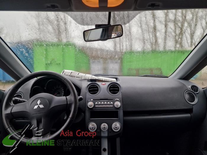 Mitsubishi Colt 1.3 16V Skrotfordon (2008, GRIJS)