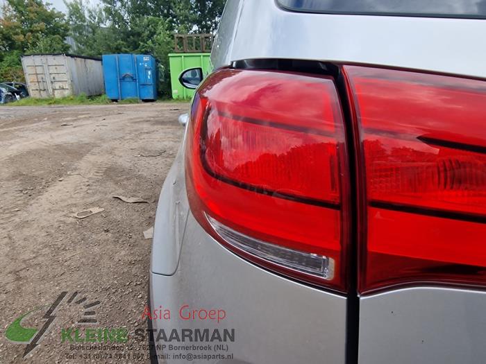 Kia Sportage 1.6 GDI 16V 4x2 Samochód złomowany (2015, Szary)