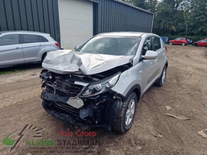 Kia Sportage 1.6 GDI 16V 4x2 Samochód złomowany (2015, Szary)