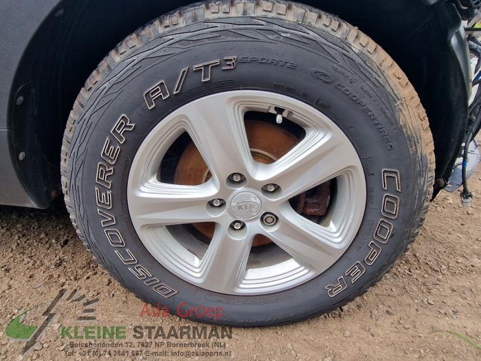 Kia Sportage 1.6 GDI 16V 4x2 Samochód złomowany (2015, Szary)