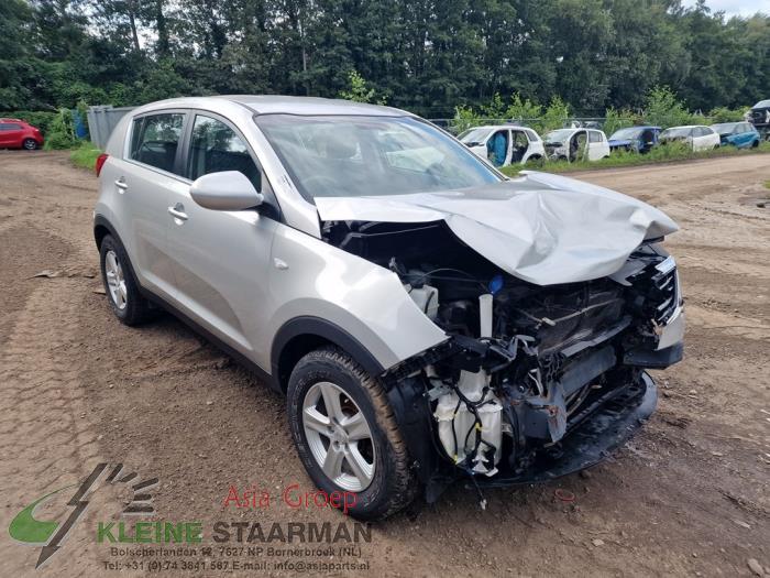 Kia Sportage 1.6 GDI 16V 4x2 Samochód złomowany (2015, Szary)