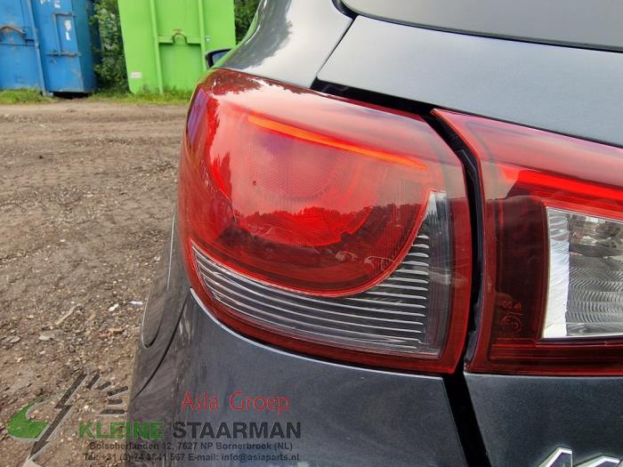 Mazda 2 1.5 SkyActiv-G 90 Samochód złomowany (2016, Ciemny, Szary)