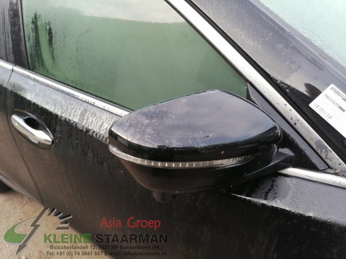 Nissan X-Trail 1.6 Energy dCi Samochód złomowany (2016, Czarny)