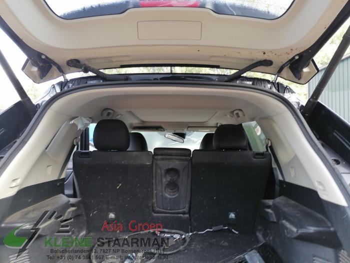 Nissan X-Trail 1.6 Energy dCi Samochód złomowany (2016, Czarny)