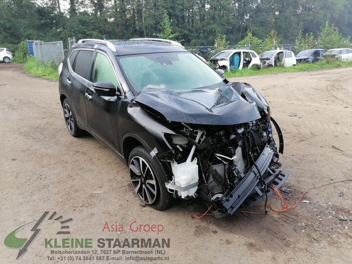 Nissan X-Trail 1.6 Energy dCi Samochód złomowany (2016, Czarny)