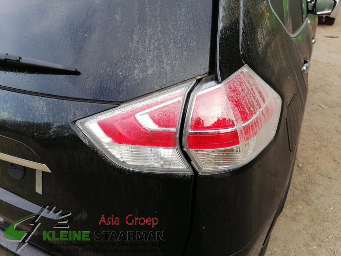 Nissan X-Trail 1.6 Energy dCi Samochód złomowany (2016, Czarny)