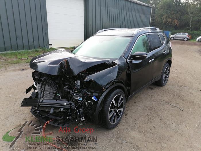 Nissan X-Trail 1.6 Energy dCi Samochód złomowany (2016, Czarny)