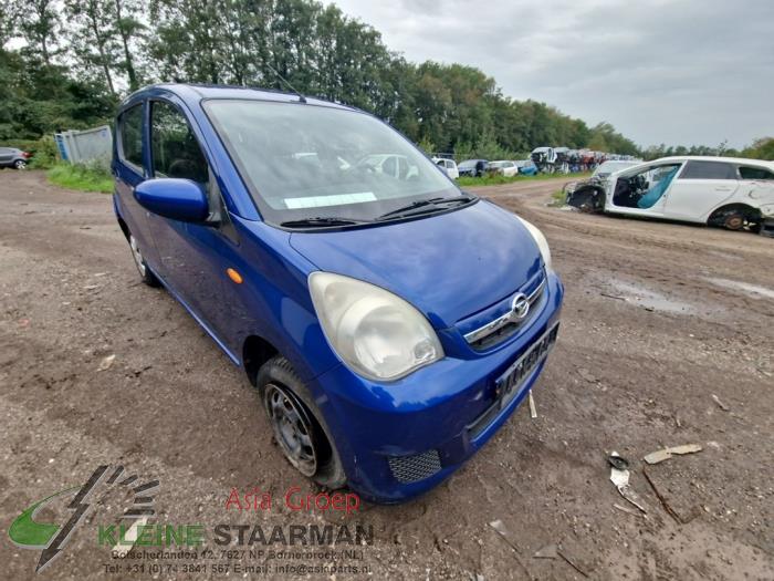 Daihatsu Cuore 1.0 12V DVVT Skrotfordon (2008, BLAUW)