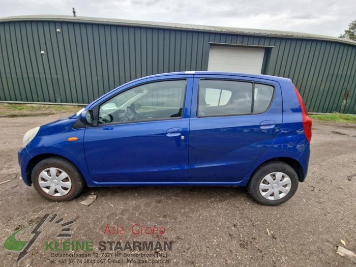 Daihatsu Cuore 1.0 12V DVVT Skrotfordon (2008, BLAUW)