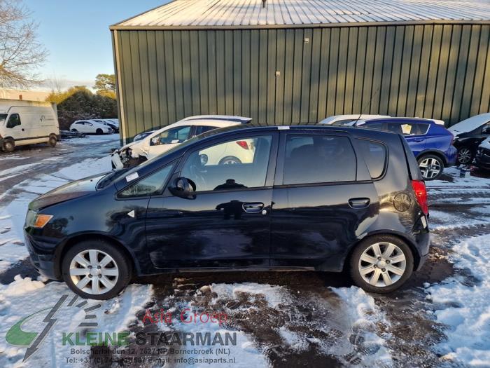 Mitsubishi Colt 1.3 16V Sloopvoertuig (2011, Zwart)