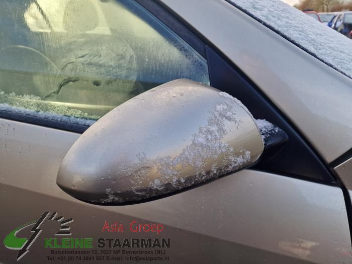 Nissan Primera 2.0 16V Sloopvoertuig (2003, Beige)