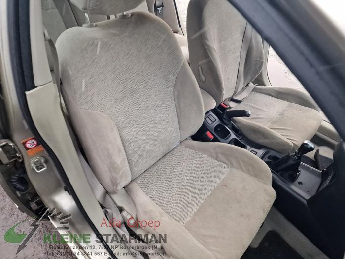 Nissan Primera 2.0 16V Sloopvoertuig (2003, Beige)