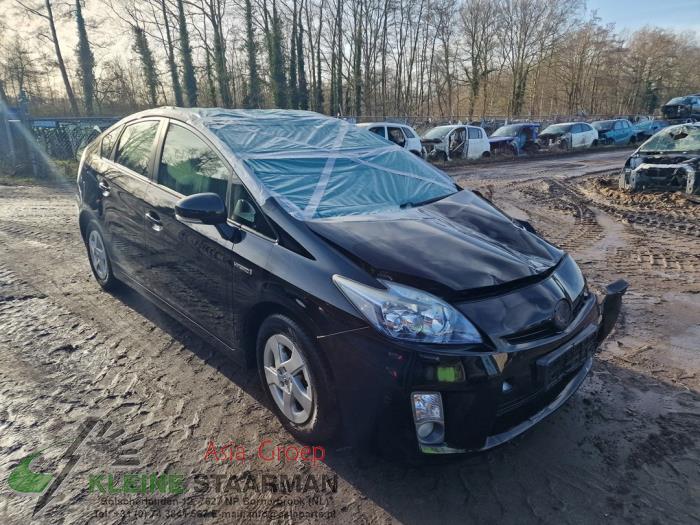 Toyota Prius 1.8 16V Sloopvoertuig (2011, Zwart)