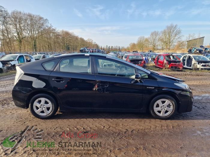 Toyota Prius 1.8 16V Sloopvoertuig (2011, Zwart)
