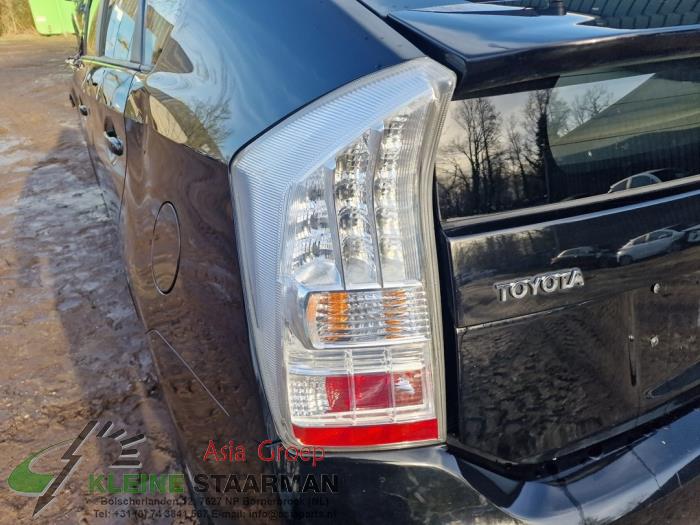 Toyota Prius 1.8 16V Sloopvoertuig (2011, Zwart)