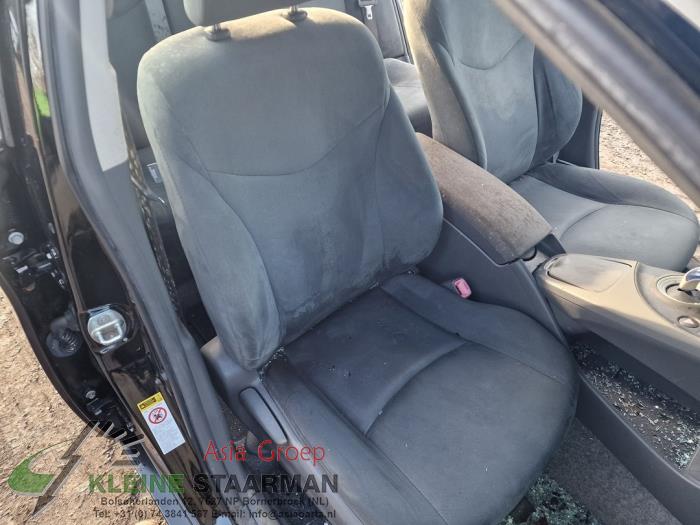 Toyota Prius 1.8 16V Sloopvoertuig (2011, Zwart)