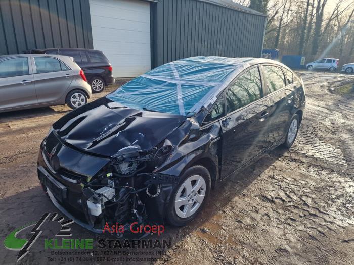 Toyota Prius 1.8 16V Sloopvoertuig (2011, Zwart)