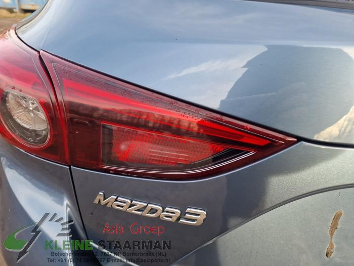 Mazda 3 1.5 Skyactiv-G 100 16V Sloopvoertuig (2014, Blauw)