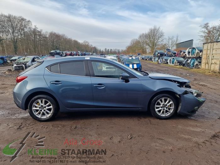 Mazda 3 1.5 Skyactiv-G 100 16V Sloopvoertuig (2014, Blauw)
