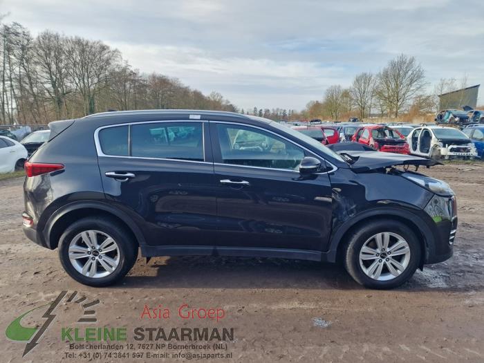 Kia Sportage 1.6 GDI 16V 4x2 Sloopvoertuig (2016, Zwart)