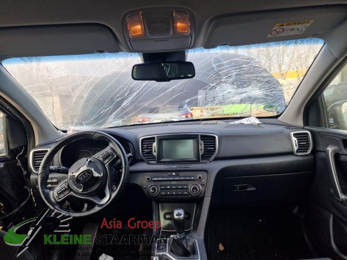 Kia Sportage 1.6 GDI 16V 4x2 Sloopvoertuig (2016, Zwart)