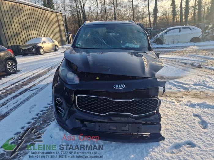 Kia Sportage 1.6 GDI 16V 4x2 Samochód złomowany (2017, Czarny)