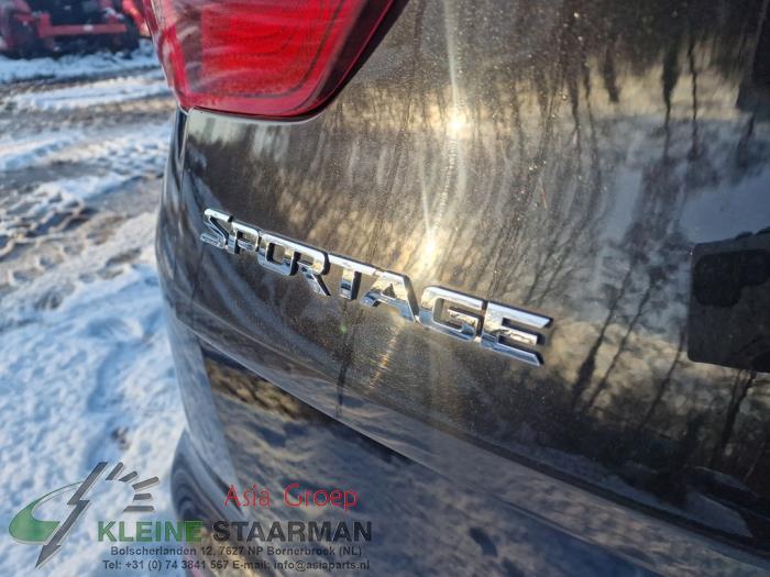 Kia Sportage 1.6 GDI 16V 4x2 Samochód złomowany (2017, Czarny)