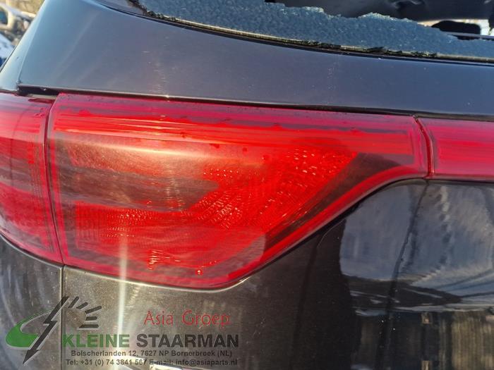 Kia Sportage 1.6 GDI 16V 4x2 Samochód złomowany (2017, Czarny)