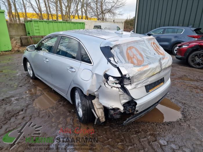 Kia Ceed 1.6 CRDi 16V 115 Salvage vehicle (2019, Gray)