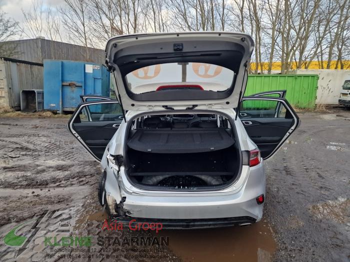 Kia Ceed 1.6 CRDi 16V 115 Salvage vehicle (2019, Gray)