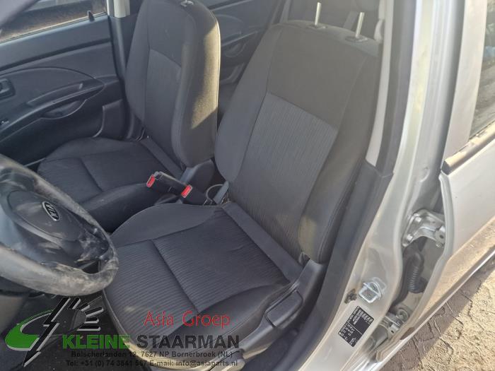 Kia Picanto 1.0 12V Sloopvoertuig (2011, Grijs)