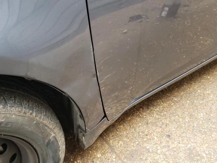 Toyota Avensis 2.0 16V D-4D-F Skrotfordon (2009, BLAUW)