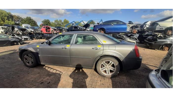 Chrysler 300 C 3.0 CRD V6 24V Sloopvoertuig (2006, Donker, Grijs)