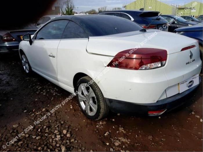 Renault Megane III CC 1.4 16V TCe 130 Skrotfordon (2011, WIT)
