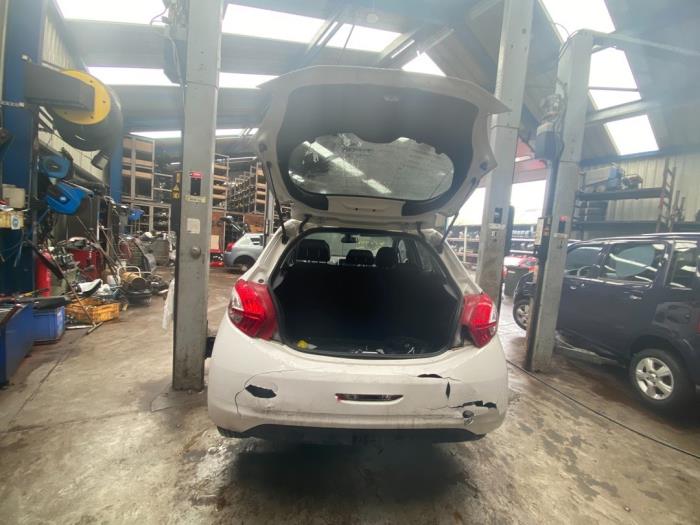 Peugeot 208 I 1.2 Vti 12V PureTech 82 Sloopvoertuig (2012, Wit)