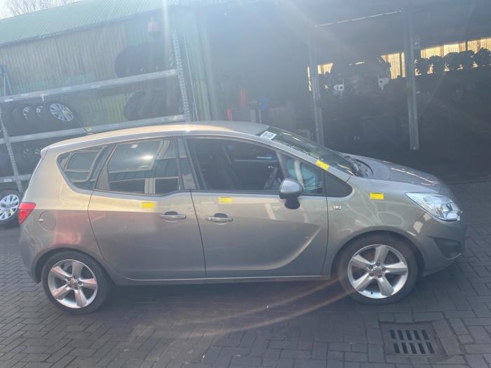Opel Meriva 1.4 Turbo 16V ecoFLEX Sloopvoertuig (2010, Beige)