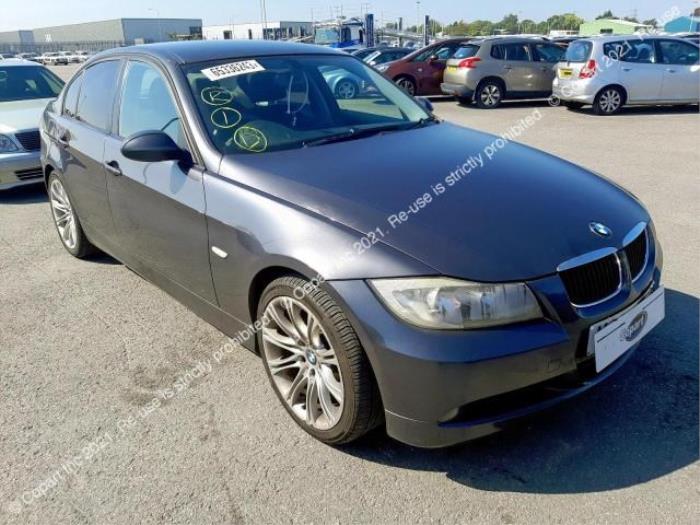 BMW 3 serie 318i 16V Sloopvoertuig (2009, Donker, Grijs)
