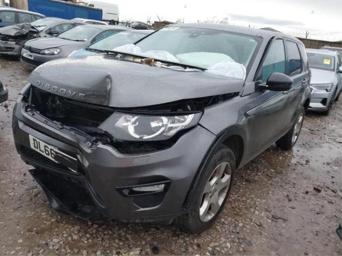 Landrover Discovery Samochód złomowany (2017, Srebrnoszary)