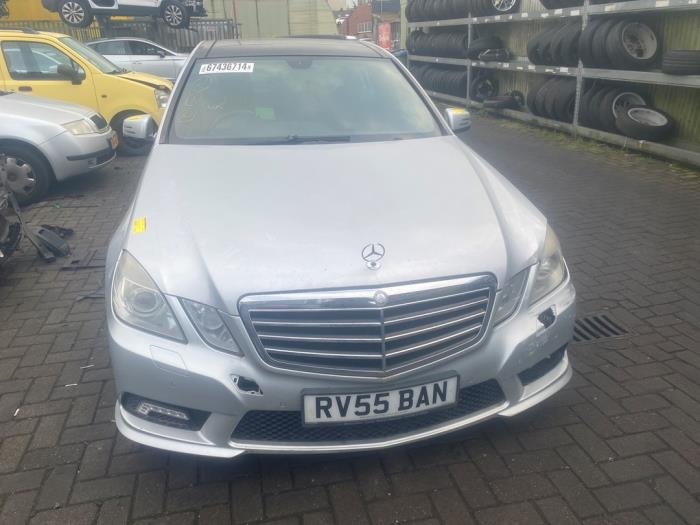 Mercedes E E-350 BlueTec V6 24V Skrotfordon (2009, LICHT ZILVERGRIJS)