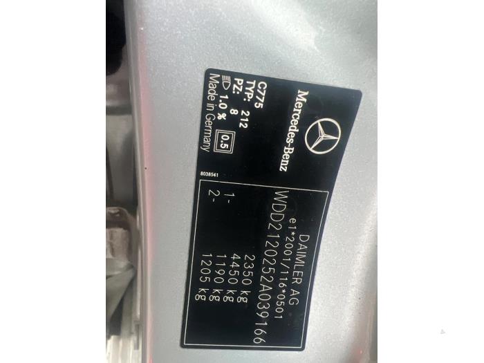 Mercedes E E-350 BlueTec V6 24V Skrotfordon (2009, LICHT ZILVERGRIJS)