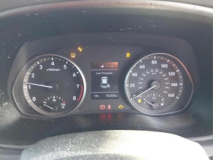 Hyundai i30 1.0 T-GDI 12V Sloopvoertuig (2017, Zwart)