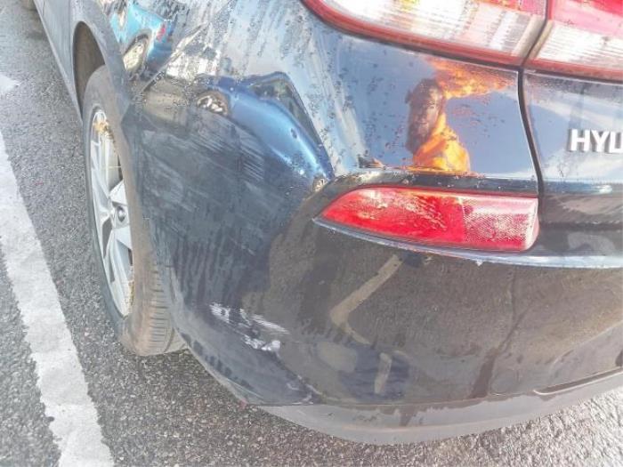 Hyundai i30 1.0 T-GDI 12V Sloopvoertuig (2017, Zwart)