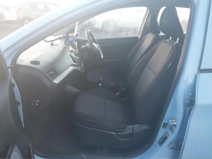 Kia Picanto 1.0 12V Sloopvoertuig (2011, Blauw)