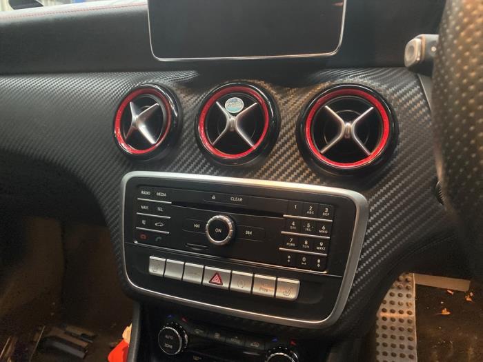 Mercedes A 2.0 A-250 Turbo 16V Skrotfordon (2016, 650 (CALCIETWIT - UNILAK))