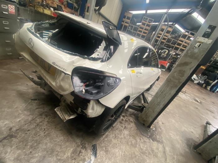 Mercedes A 2.0 A-250 Turbo 16V Skrotfordon (2016, 650 (CALCIETWIT - UNILAK))