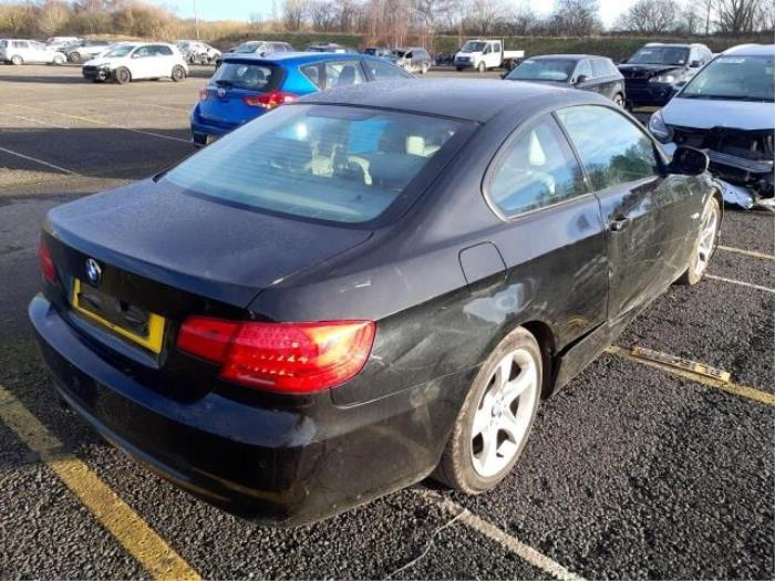 BMW 3 serie 318i 16V Skrotfordon (2011, SCHWARZ II (668))